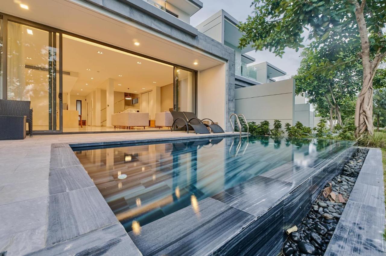 Clean & Quiet Villa - The Point Resort Da Nang Exterior photo
